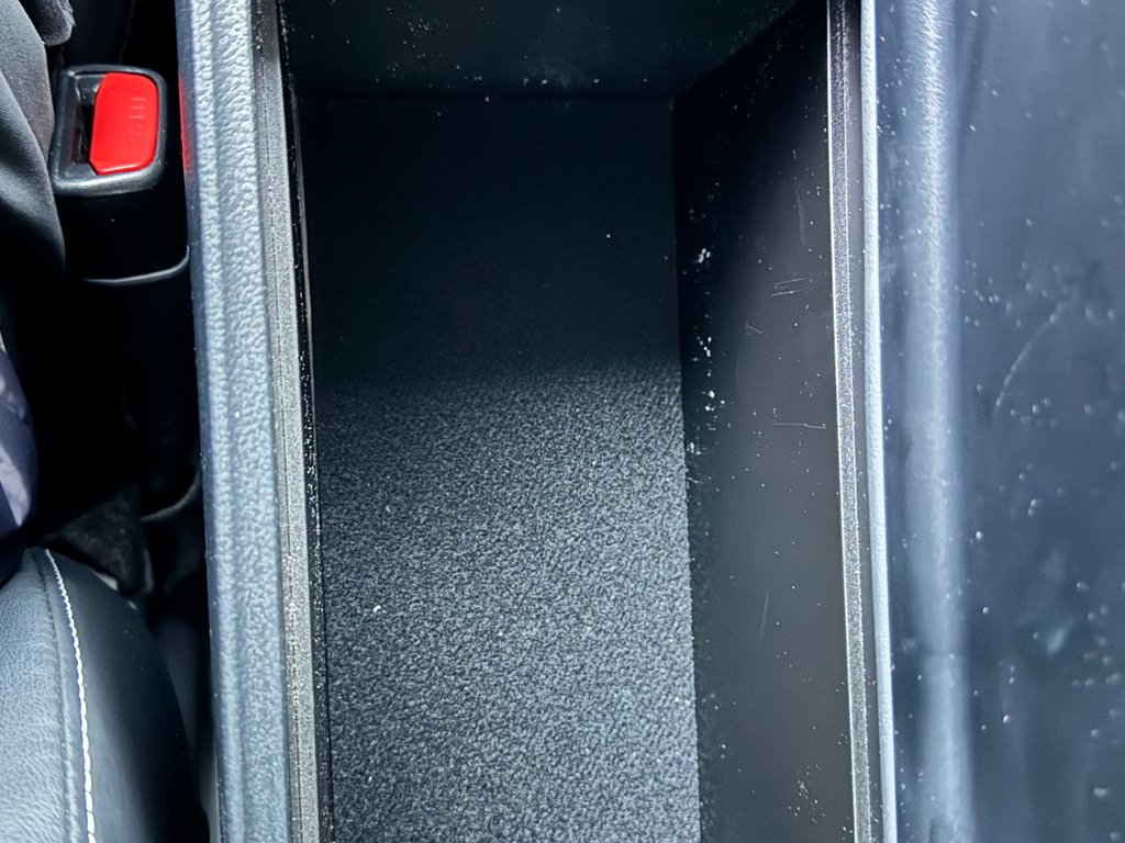 2021 Toyota Prius Prime GROUPE TECHNOLOGIE / 28.800KM SEULEMENT / PEA 03-08-26=100km WOW !!!! in Thetford Mines, Quebec - 51 - w1024h768px