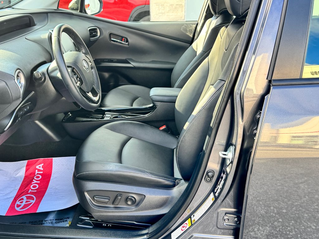 2021 Toyota Prius Prime GROUPE TECHNOLOGIE / 28.800KM SEULEMENT / PEA 03-08-26=100km WOW !!!! in Thetford Mines, Quebec - 31 - w1024h768px