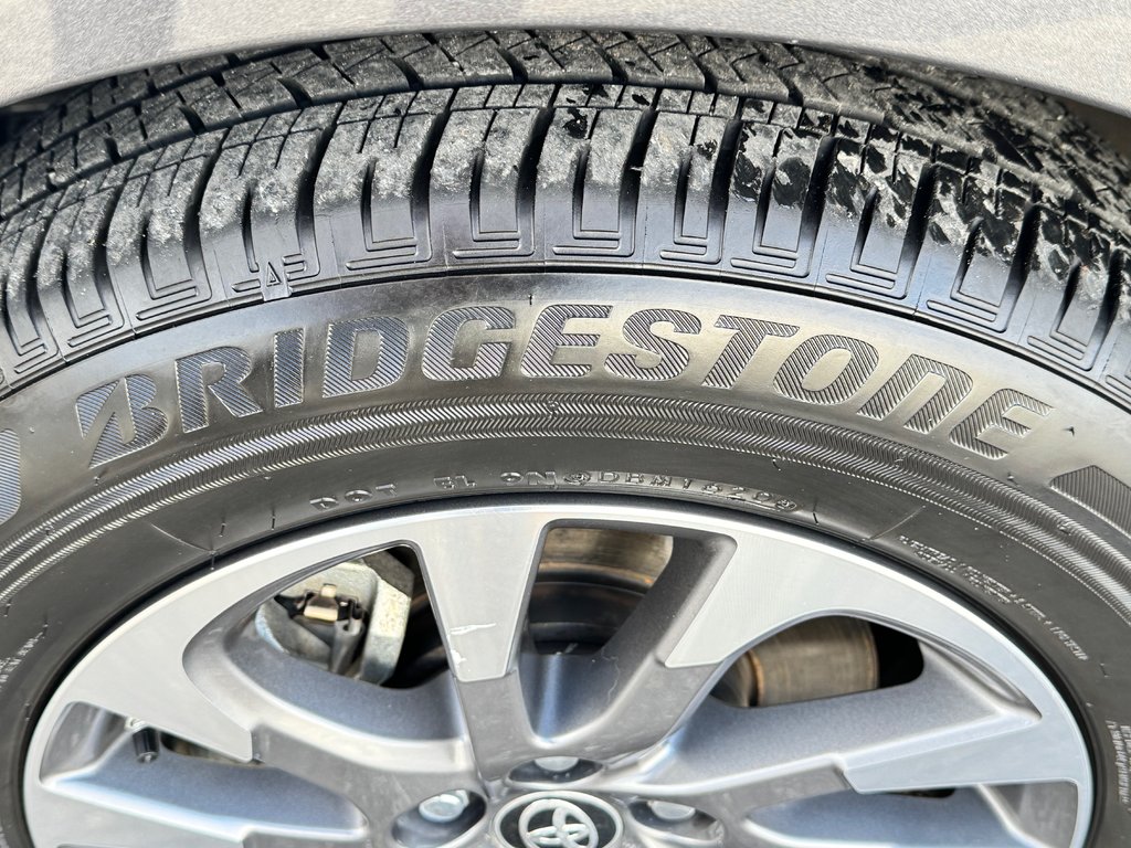 2021 Toyota Prius Prime GROUPE TECHNOLOGIE / 28.800KM SEULEMENT / PEA 03-08-26=100km WOW !!!! in Thetford Mines, Quebec - 19 - w1024h768px