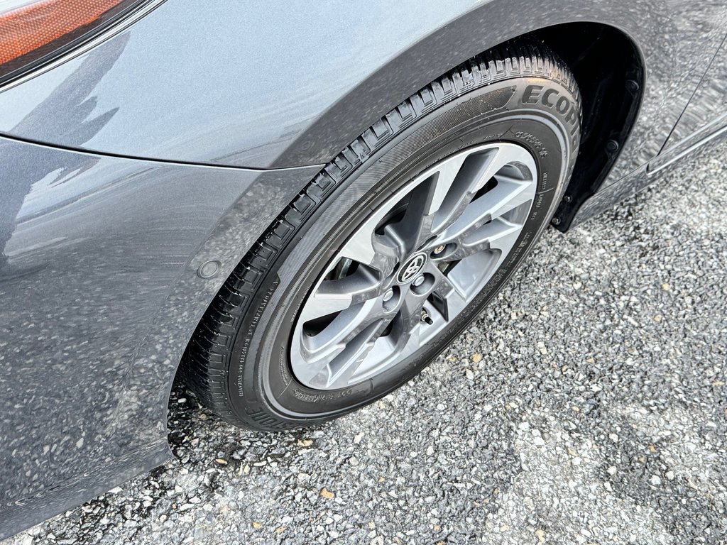 2021 Toyota Prius Prime GROUPE TECHNOLOGIE / 28.800KM SEULEMENT / PEA 03-08-26=100km WOW !!!! in Thetford Mines, Quebec - 15 - w1024h768px