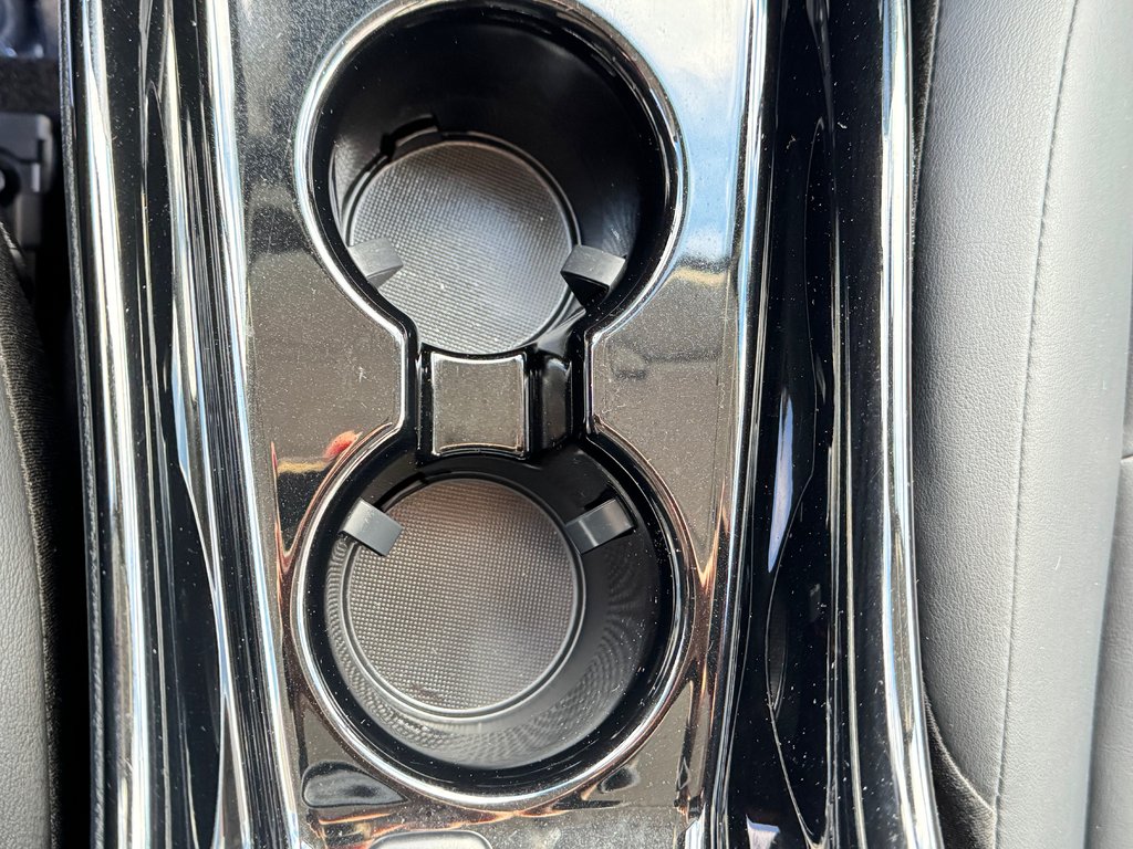 2021 Toyota Prius Prime GROUPE TECHNOLOGIE / 28.800KM SEULEMENT / PEA 03-08-26=100km WOW !!!! in Thetford Mines, Quebec - 54 - w1024h768px