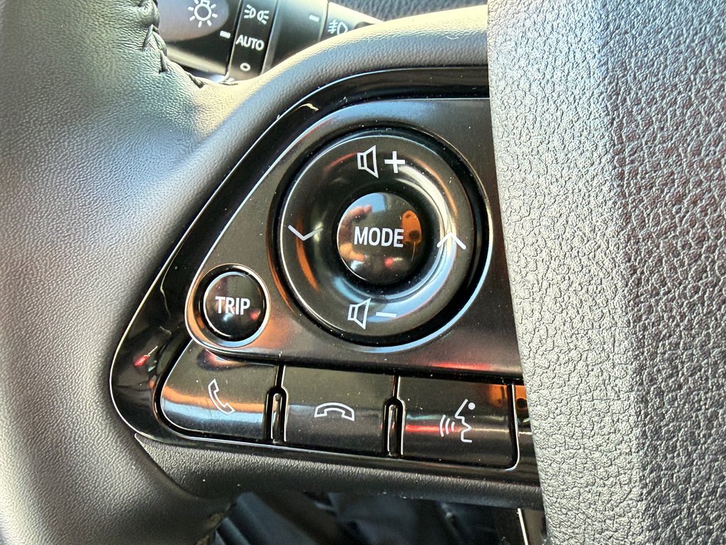 2021 Toyota Prius Prime GROUPE TECHNOLOGIE / 28.800KM SEULEMENT / PEA 03-08-26=100km WOW !!!! in Thetford Mines, Quebec - 36 - w1024h768px