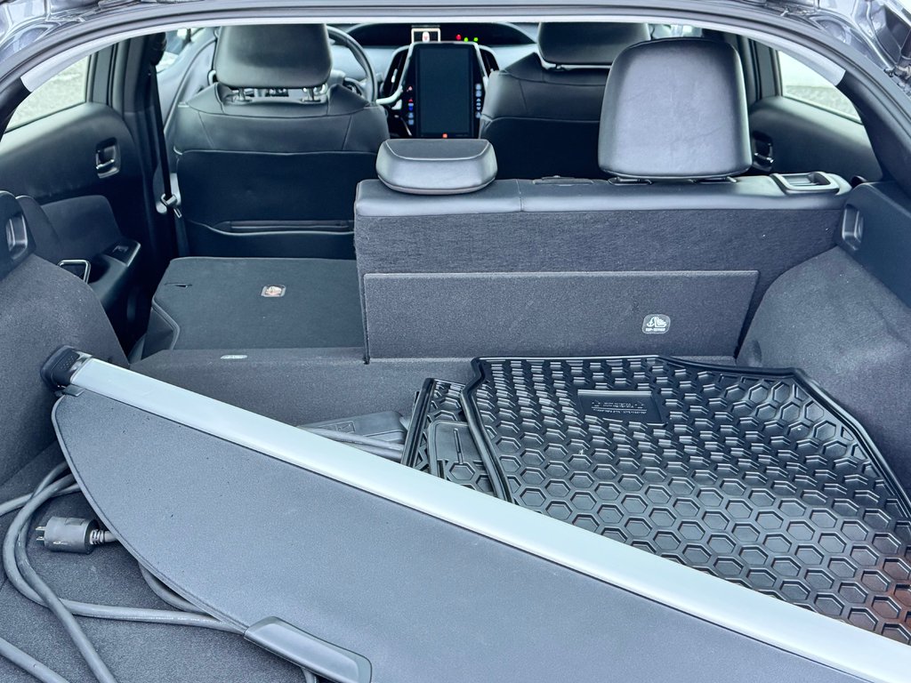 2021 Toyota Prius Prime GROUPE TECHNOLOGIE / 28.800KM SEULEMENT / PEA 03-08-26=100km WOW !!!! in Thetford Mines, Quebec - 63 - w1024h768px