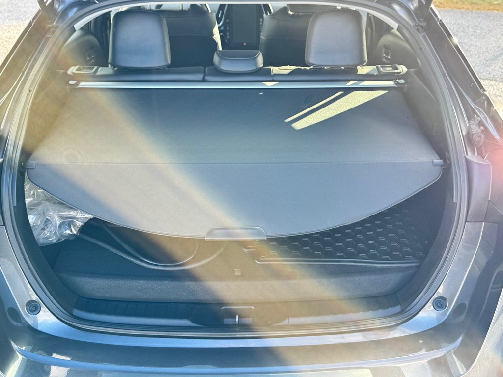 2021 Toyota Prius Prime GROUPE TECHNOLOGIE / 28.800KM SEULEMENT / PEA 03-08-26=100km WOW !!!! in Thetford Mines, Quebec - 66 - w1024h768px