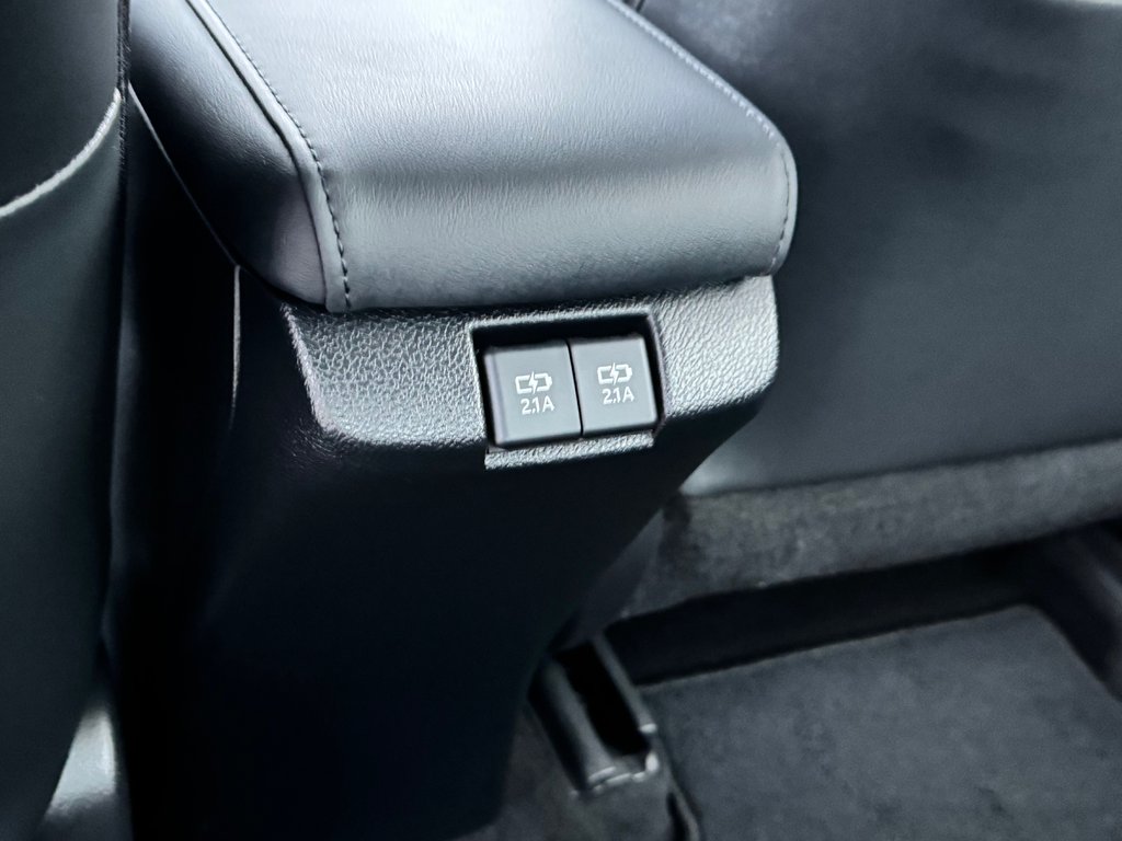 2021 Toyota Prius Prime GROUPE TECHNOLOGIE / 28.800KM SEULEMENT / PEA 03-08-26=100km WOW !!!! in Thetford Mines, Quebec - 59 - w1024h768px