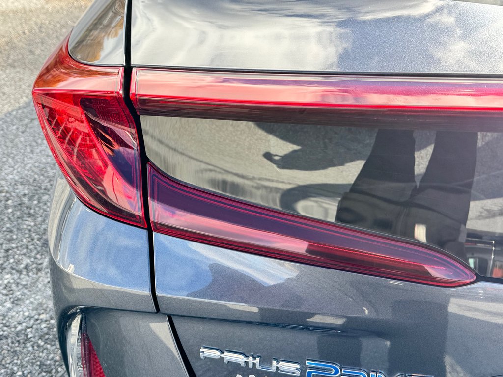 2021 Toyota Prius Prime GROUPE TECHNOLOGIE / 28.800KM SEULEMENT / PEA 03-08-26=100km WOW !!!! in Thetford Mines, Quebec - 23 - w1024h768px