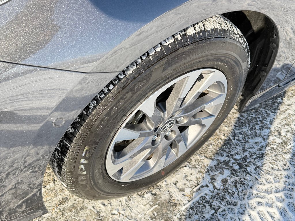 2021 Toyota Prius Prime GROUPE TECHNOLOGIE / 28.800KM SEULEMENT / PEA 03-08-26=100km WOW !!!! in Thetford Mines, Quebec - 15 - w1024h768px