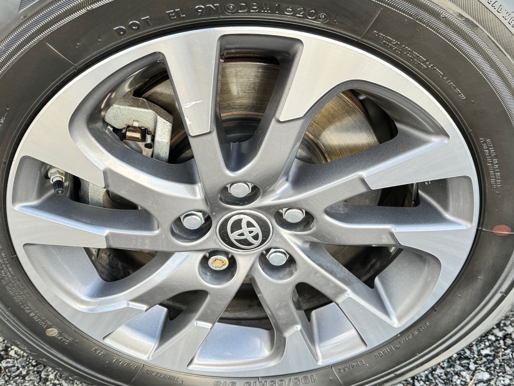 2021 Toyota Prius Prime GROUPE TECHNOLOGIE / 28.800KM SEULEMENT / PEA 03-08-26=100km WOW !!!! in Thetford Mines, Quebec - 18 - w1024h768px