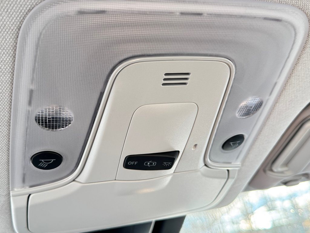 2021 Toyota Prius Prime GROUPE TECHNOLOGIE / 28.800KM SEULEMENT / PEA 03-08-26=100km WOW !!!! in Thetford Mines, Quebec - 60 - w1024h768px