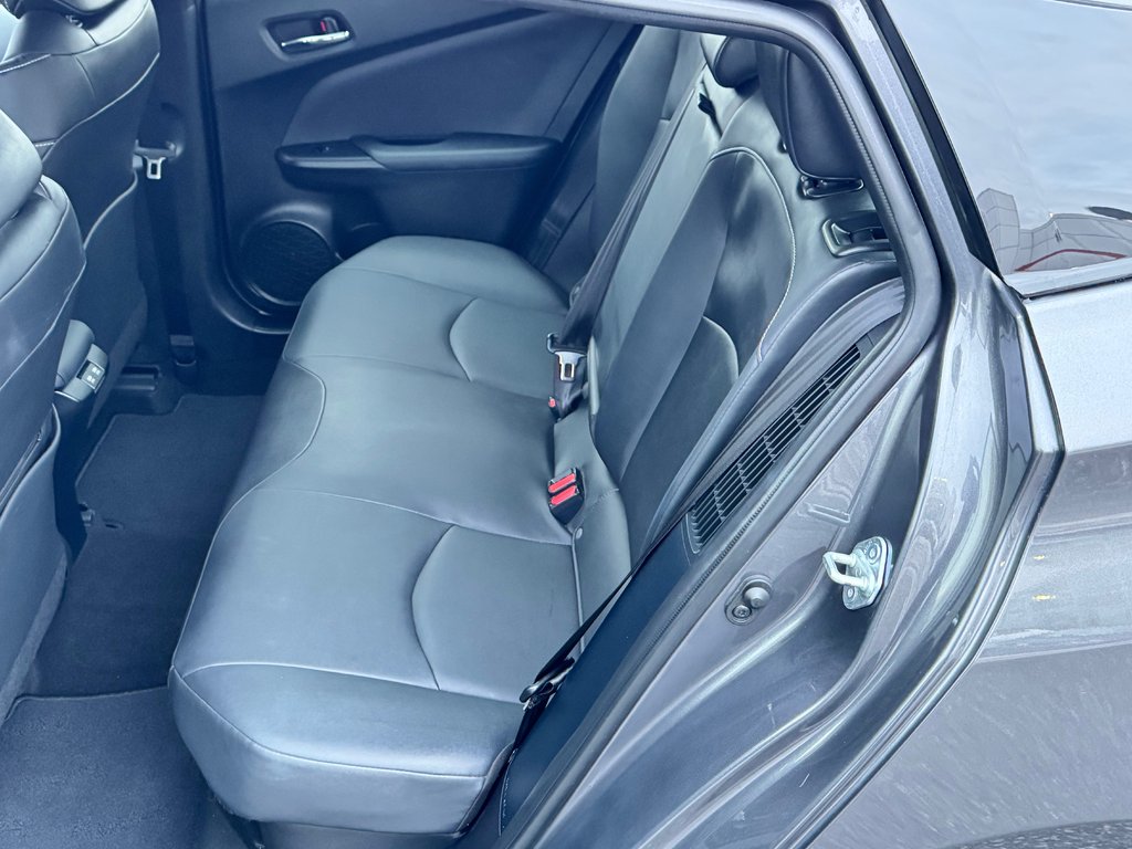 2021 Toyota Prius Prime GROUPE TECHNOLOGIE / 28.800KM SEULEMENT / PEA 03-08-26=100km WOW !!!! in Thetford Mines, Quebec - 56 - w1024h768px