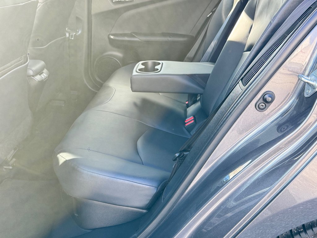 2021 Toyota Prius Prime GROUPE TECHNOLOGIE / 28.800KM SEULEMENT / PEA 03-08-26=100km WOW !!!! in Thetford Mines, Quebec - 64 - w1024h768px