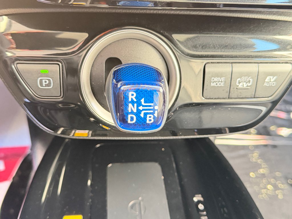 2021 Toyota Prius Prime GROUPE TECHNOLOGIE / 28.800KM SEULEMENT / PEA 03-08-26=100km WOW !!!! in Thetford Mines, Quebec - 46 - w1024h768px