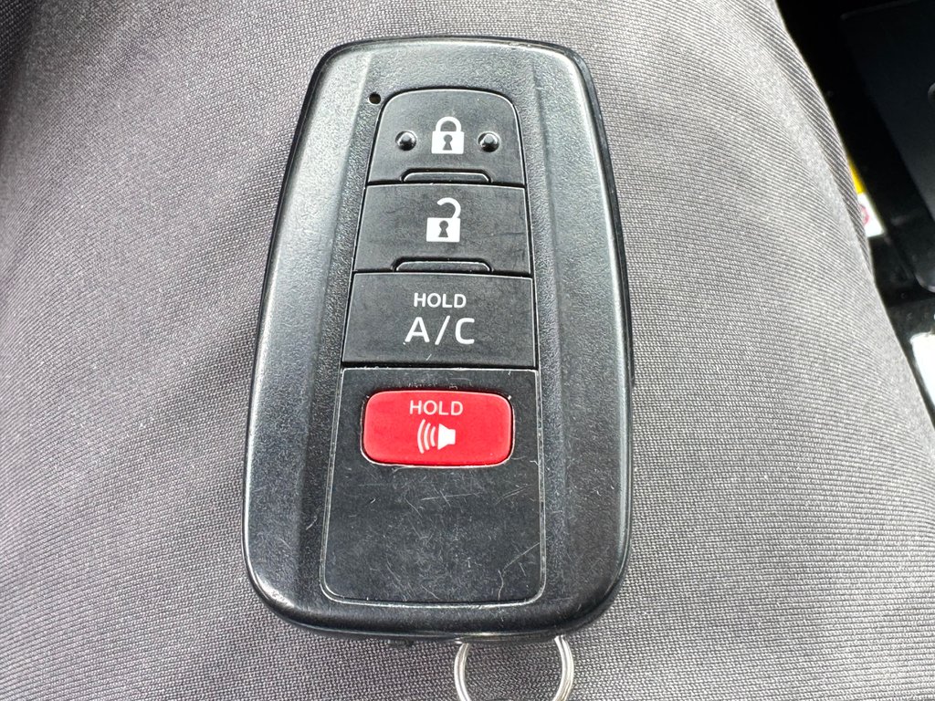 2022 Toyota PRIUS PRIME UPGRADE / PEA 24-04-27=100KM / AUBAINE / in Thetford Mines, Quebec - 57 - w1024h768px