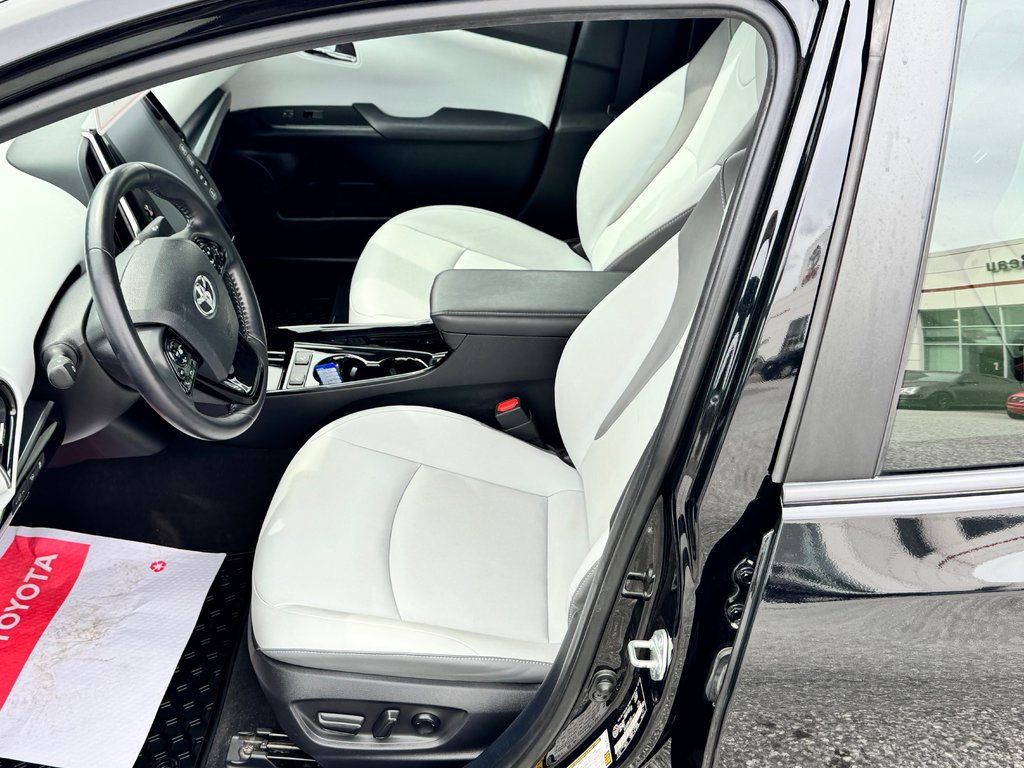 2022 Toyota PRIUS PRIME UPGRADE / PEA 24-04-27=100KM / AUBAINE / in Thetford Mines, Quebec - 27 - w1024h768px