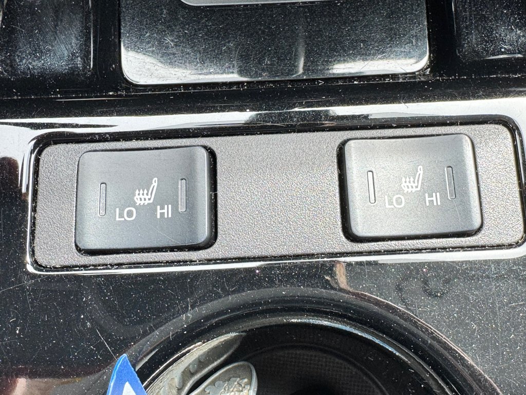 2022 Toyota PRIUS PRIME UPGRADE / PEA 24-04-27=100KM / AUBAINE / in Thetford Mines, Quebec - 48 - w1024h768px