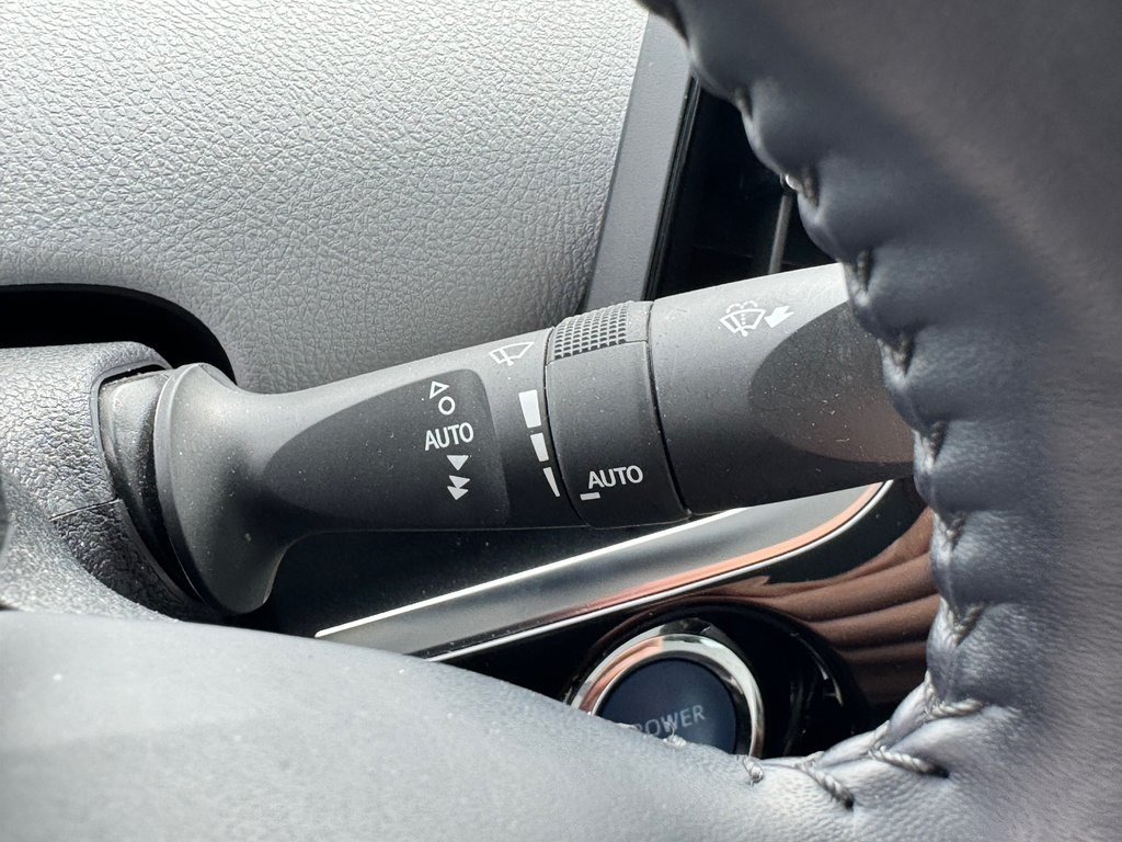 2022 Toyota PRIUS PRIME UPGRADE / PEA 24-04-27=100KM / AUBAINE / in Thetford Mines, Quebec - 39 - w1024h768px