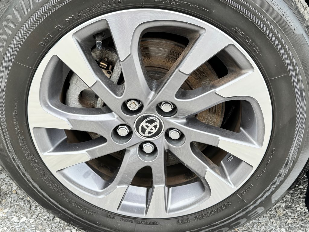 2022 Toyota PRIUS PRIME UPGRADE / PEA 24-04-27=100KM / AUBAINE / in Thetford Mines, Quebec - 16 - w1024h768px