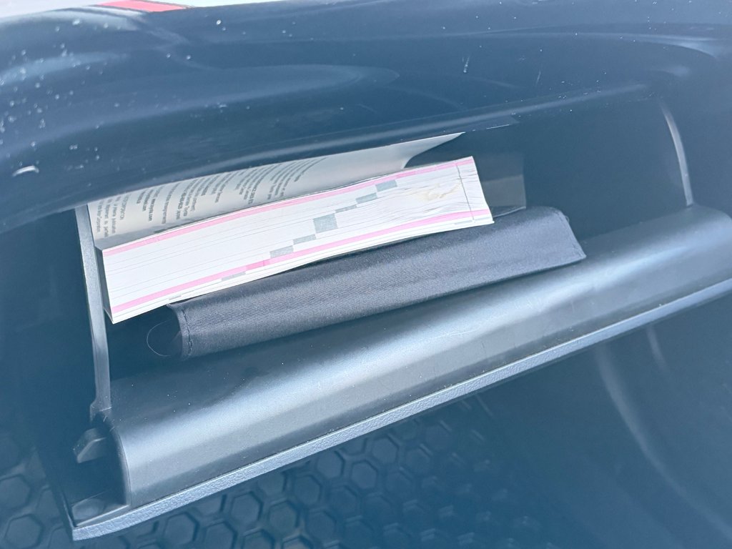 2022 Toyota Prius Prime GROUPE TECH / PEA 29-12-26=100KM WOW !!! / in Thetford Mines, Quebec - 48 - w1024h768px