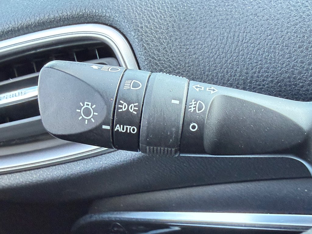 2022 Toyota Prius Prime GROUPE TECH / PEA 29-12-26=100KM WOW !!! / in Thetford Mines, Quebec - 32 - w1024h768px