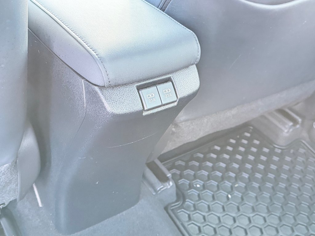 2022 Toyota Prius Prime GROUPE TECH / PEA 29-12-26=100KM WOW !!! / in Thetford Mines, Quebec - 54 - w1024h768px