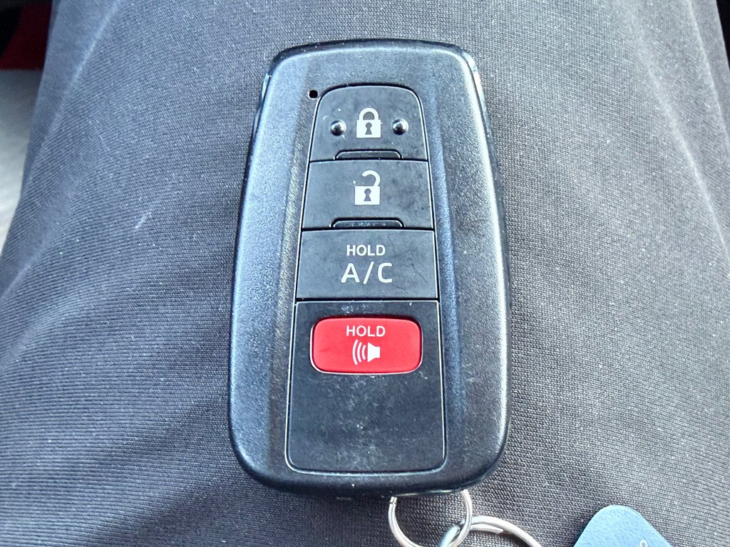 2022 Toyota Prius Prime GROUPE TECH / PEA 29-12-26=100KM WOW !!! / in Thetford Mines, Quebec - 51 - w1024h768px