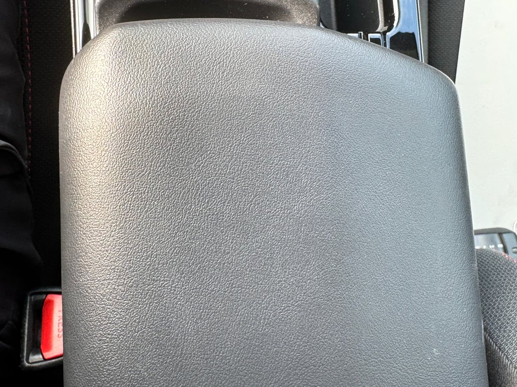 Toyota PRIUS PRIME SE / ÉTAT NEUF ! /  AUTONOMIE DE 80 km + / WOW COMME NEUF 2024 à Thetford Mines, Québec - 50 - w1024h768px