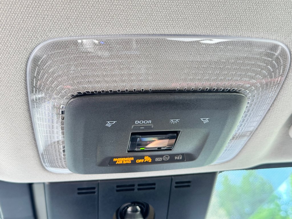 Toyota PRIUS PRIME SE / ÉTAT NEUF ! /  AUTONOMIE DE 80 km + / WOW COMME NEUF 2024 à Thetford Mines, Québec - 54 - w1024h768px