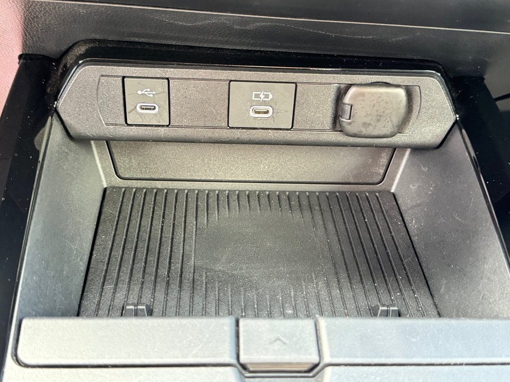 Toyota PRIUS PRIME SE / ÉTAT NEUF ! /  AUTONOMIE DE 80 km + / WOW COMME NEUF 2024 à Thetford Mines, Québec - 45 - w1024h768px