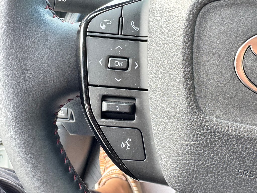 Toyota PRIUS PRIME SE / ÉTAT NEUF ! /  AUTONOMIE DE 80 km + / WOW COMME NEUF 2024 à Thetford Mines, Québec - 35 - w1024h768px