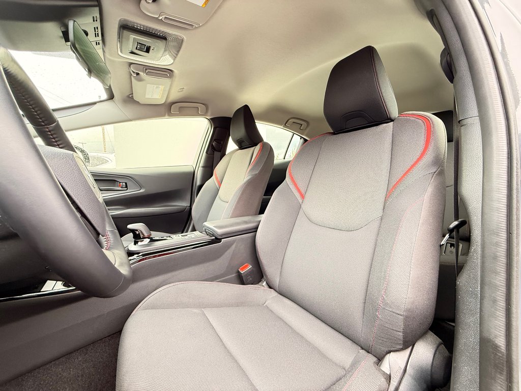 Toyota PRIUS PRIME SE / AUTONOMIE ÉLECTRIQUE 74KM +- / COMME NEUVE 2024 à Thetford Mines, Québec - 22 - w1024h768px