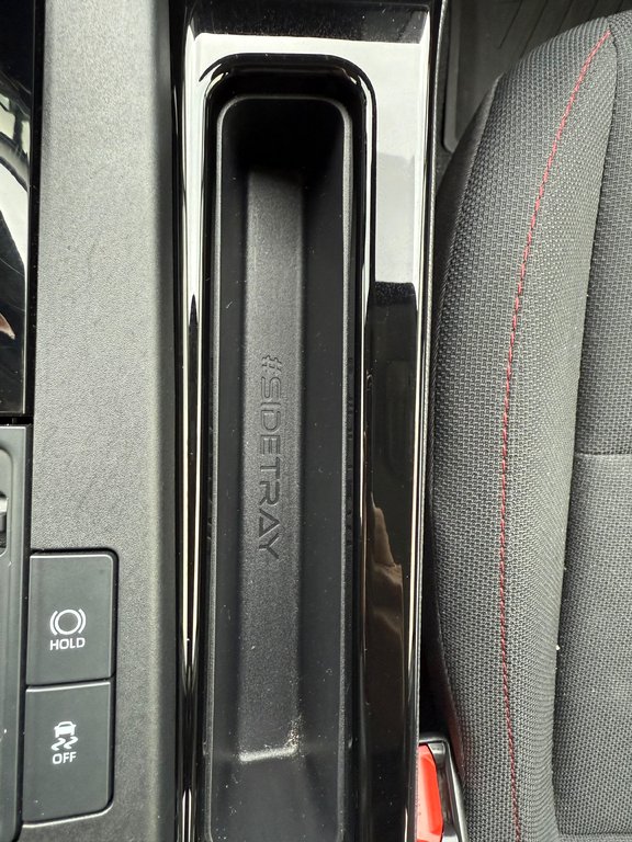 Toyota PRIUS PRIME SE / AUTONOMIE ÉLECTRIQUE 74KM +- / COMME NEUVE 2024 à Thetford Mines, Québec - 53 - w1024h768px