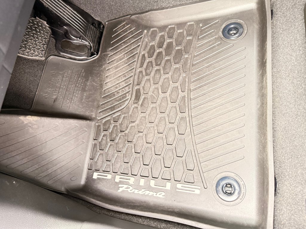 Toyota PRIUS PRIME SE / AUTONOMIE ÉLECTRIQUE 74KM +- / COMME NEUVE 2024 à Thetford Mines, Québec - 24 - w1024h768px