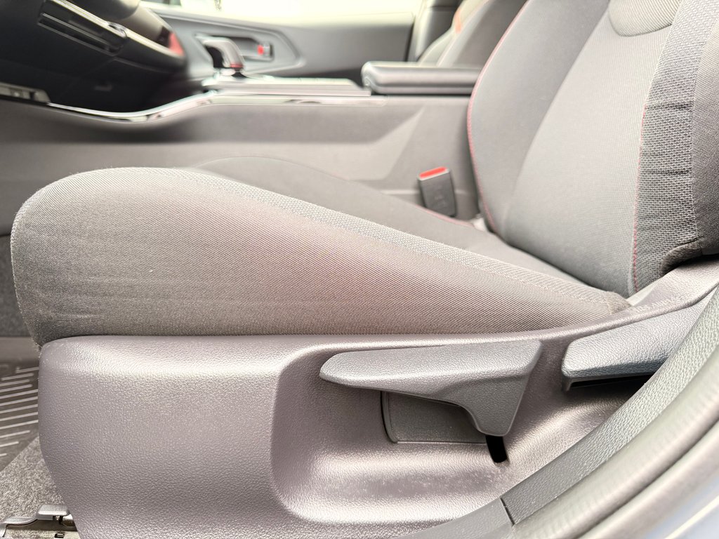 Toyota PRIUS PRIME SE / AUTONOMIE ÉLECTRIQUE 74KM +- / COMME NEUVE 2024 à Thetford Mines, Québec - 23 - w1024h768px