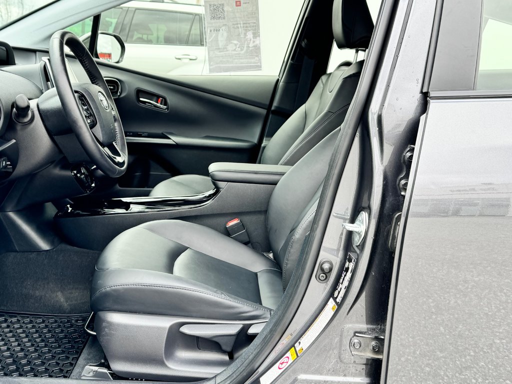 2019  Prius AWD TECHNOLOGIE / PEA 16-10-24=120KM / TRÈS RARE in Thetford Mines, Quebec - 28 - w1024h768px