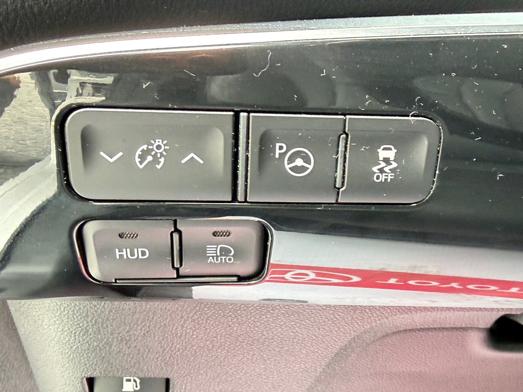 2021 Toyota Prius AWD GROUPE TECHNO / 33.000KM WOW / LA TOTALE !!! / in Thetford Mines, Quebec - 34 - w1024h768px