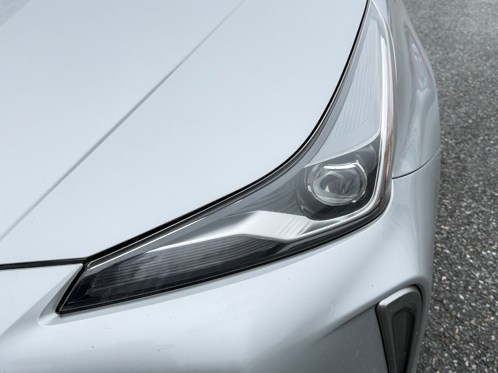 2021 Toyota Prius AWD GROUPE TECHNO / 33.000KM WOW / LA TOTALE !!! / in Thetford Mines, Quebec - 10 - w1024h768px