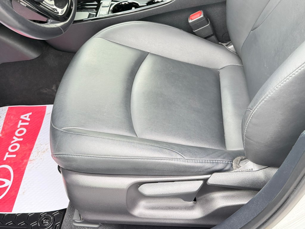 2021 Toyota Prius AWD GROUPE TECHNO / 33.000KM WOW / LA TOTALE !!! / in Thetford Mines, Quebec - 33 - w1024h768px