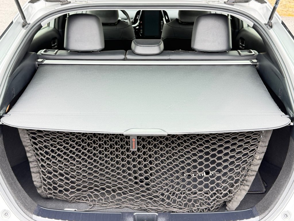 2021 Toyota Prius AWD GROUPE TECHNO / 33.000KM WOW / LA TOTALE !!! / in Thetford Mines, Quebec - 61 - w1024h768px