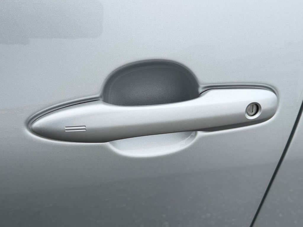 2021 Toyota Prius AWD GROUPE TECHNO / 33.000KM WOW / LA TOTALE !!! / in Thetford Mines, Quebec - 20 - w1024h768px