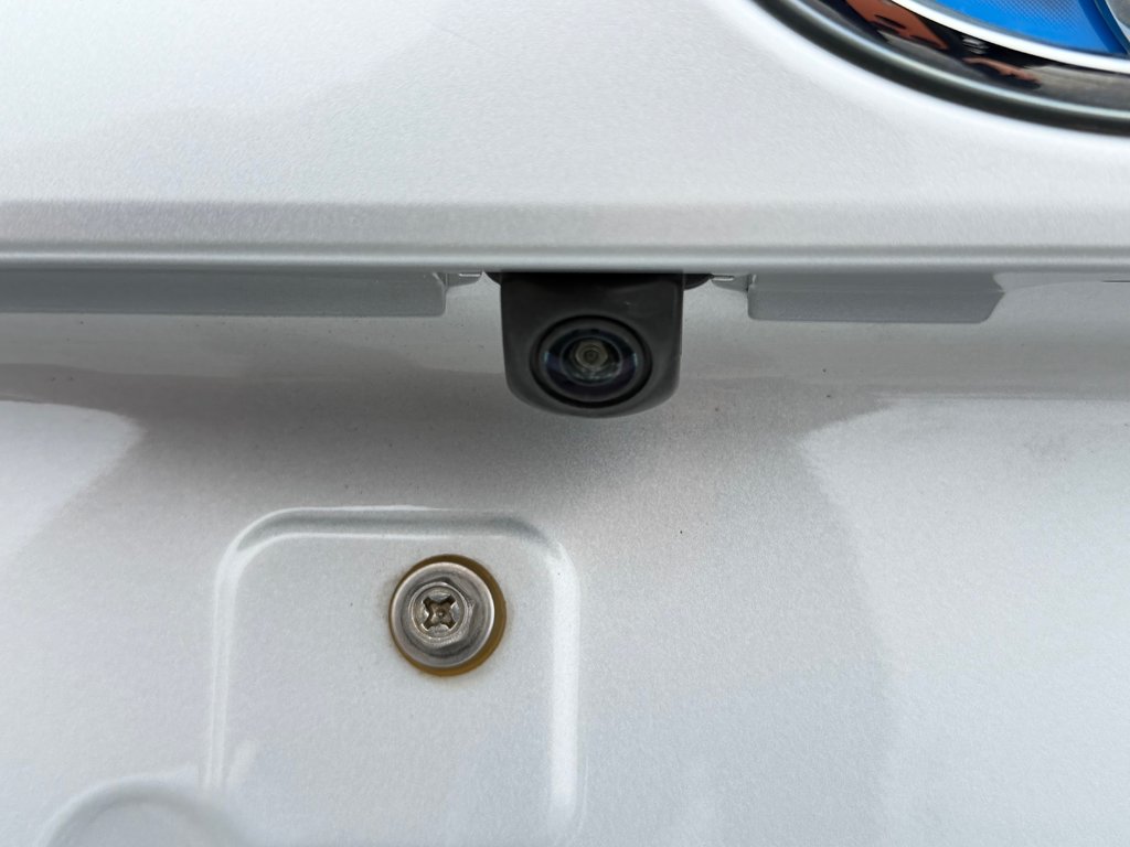 2021 Toyota Prius AWD GROUPE TECHNO / 33.000KM WOW / LA TOTALE !!! / in Thetford Mines, Quebec - 23 - w1024h768px