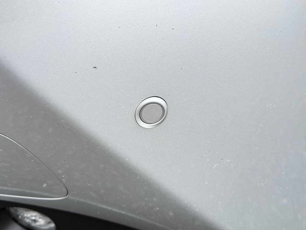 2021 Toyota Prius AWD GROUPE TECHNO / 33.000KM WOW / LA TOTALE !!! / in Thetford Mines, Quebec - 12 - w1024h768px