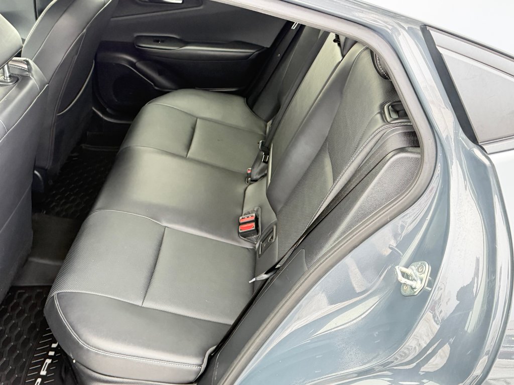 2024 Toyota Prius XLE AWD / PEA 01-29-29=100KM WOW UNE AWD !!!!! / in Thetford Mines, Quebec - 51 - w1024h768px