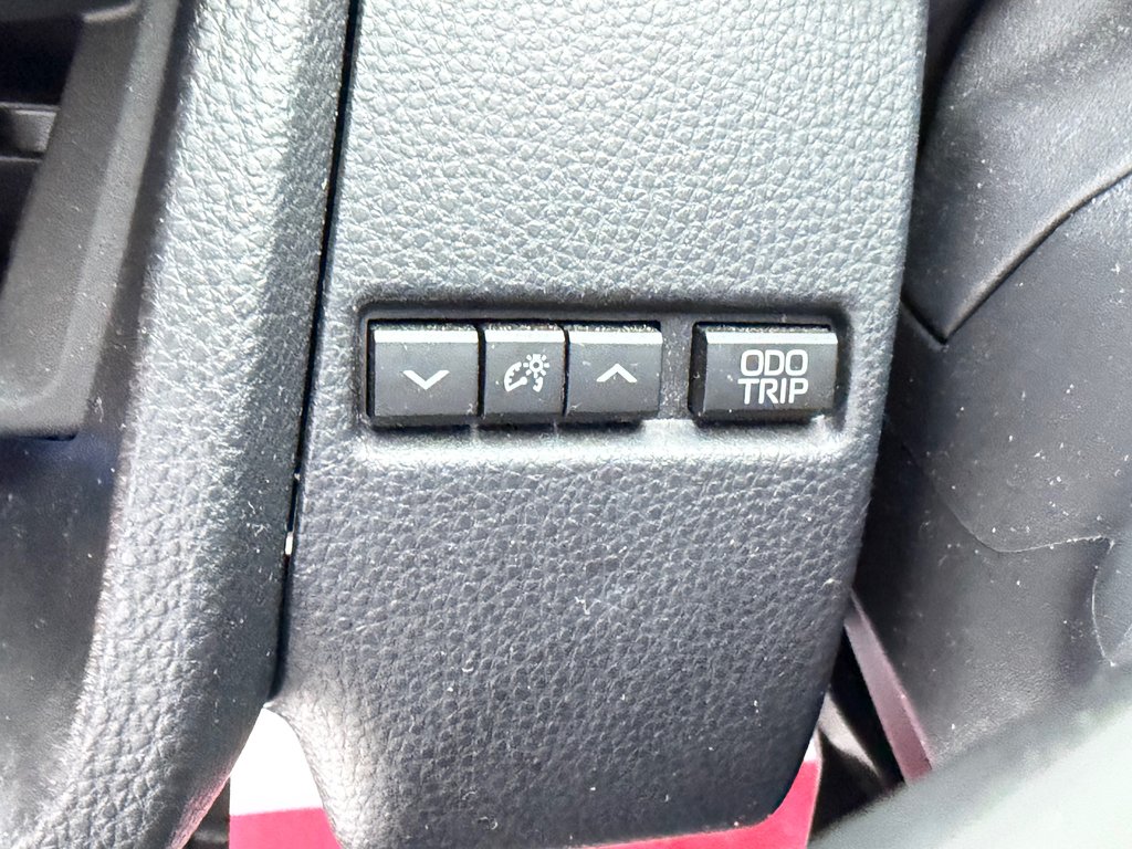 2024 Toyota Prius XLE AWD / PEA 01-29-29=100KM WOW UNE AWD !!!!! / in Thetford Mines, Quebec - 29 - w1024h768px