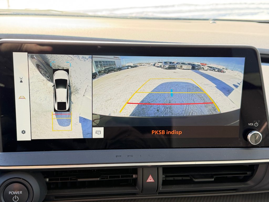 Toyota Prius LIMITED AWD / PEA 13-04-29=100KM / HYPER RARE ! / 2025 à Thetford Mines, Québec - 43 - w1024h768px