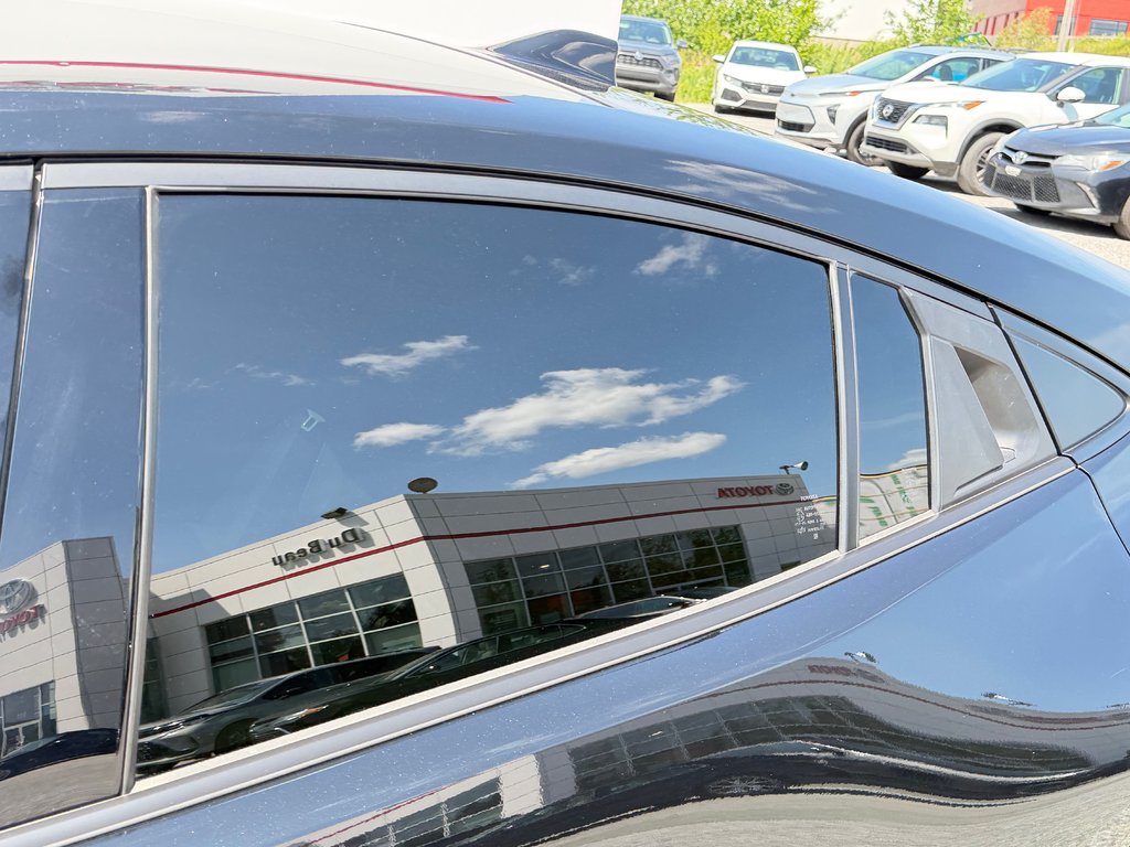 2025 Toyota Prius LIMITED AWD / PEA 13-04-29=100KM / HYPER RARE ! / in Thetford Mines, Quebec - 22 - w1024h768px