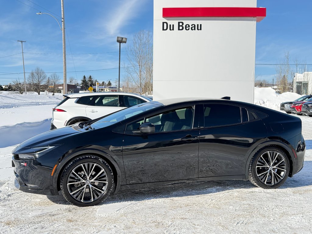 Toyota Prius LIMITED AWD / PEA 13-04-29=100KM / HYPER RARE ! / 2025 à Thetford Mines, Québec - 8 - w1024h768px