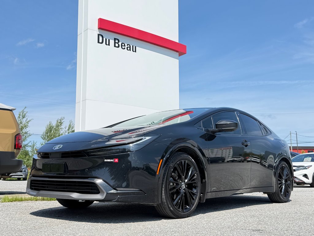 2025 Toyota Prius LIMITED AWD / PEA 13-04-29=100KM / HYPER RARE ! / in Thetford Mines, Quebec - 1 - w1024h768px