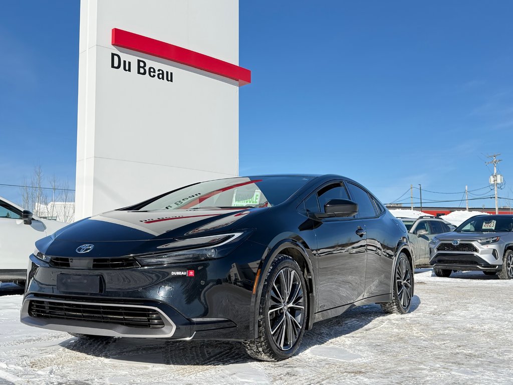 Toyota Prius LIMITED AWD / PEA 13-04-29=100KM / HYPER RARE ! / 2025 à Thetford Mines, Québec - 1 - w1024h768px