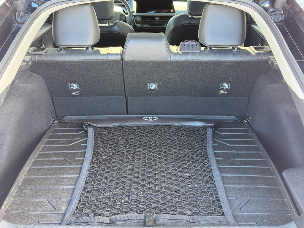 Toyota Prius LIMITED AWD / PEA 13-04-29=100KM / HYPER RARE ! / 2025 à Thetford Mines, Québec - 67 - w1024h768px