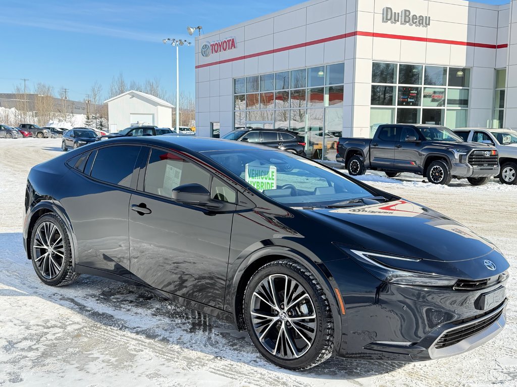 Toyota Prius LIMITED AWD / PEA 13-04-29=100KM / HYPER RARE ! / 2025 à Thetford Mines, Québec - 3 - w1024h768px